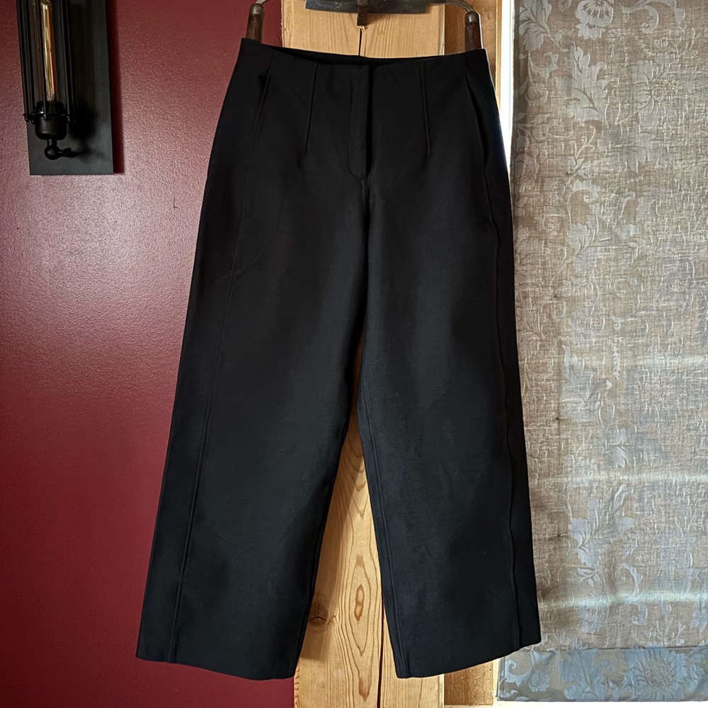 Lululemon Utilitech 7/8 Relaxed Mid-Rise Trouser Pants